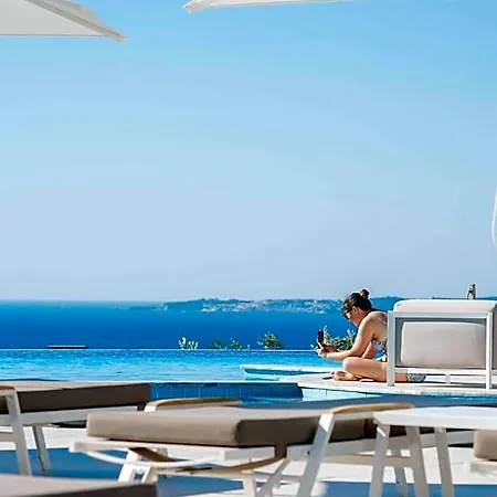 White Donkey Boutique 4*
