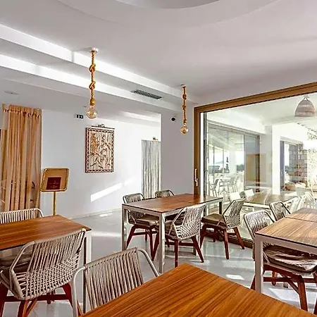 White Donkey Boutique Otel Longá
