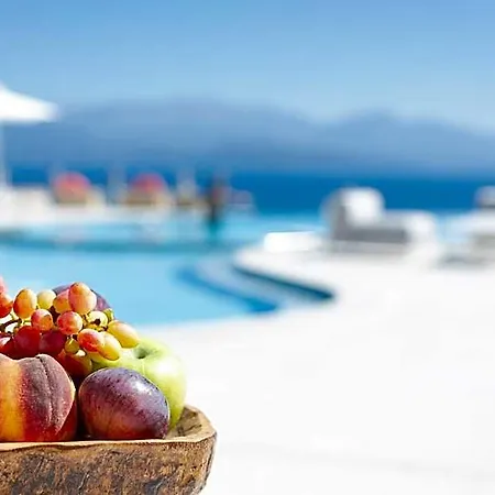 White Donkey Boutique 4*