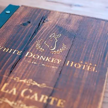 White Donkey Boutique 4*